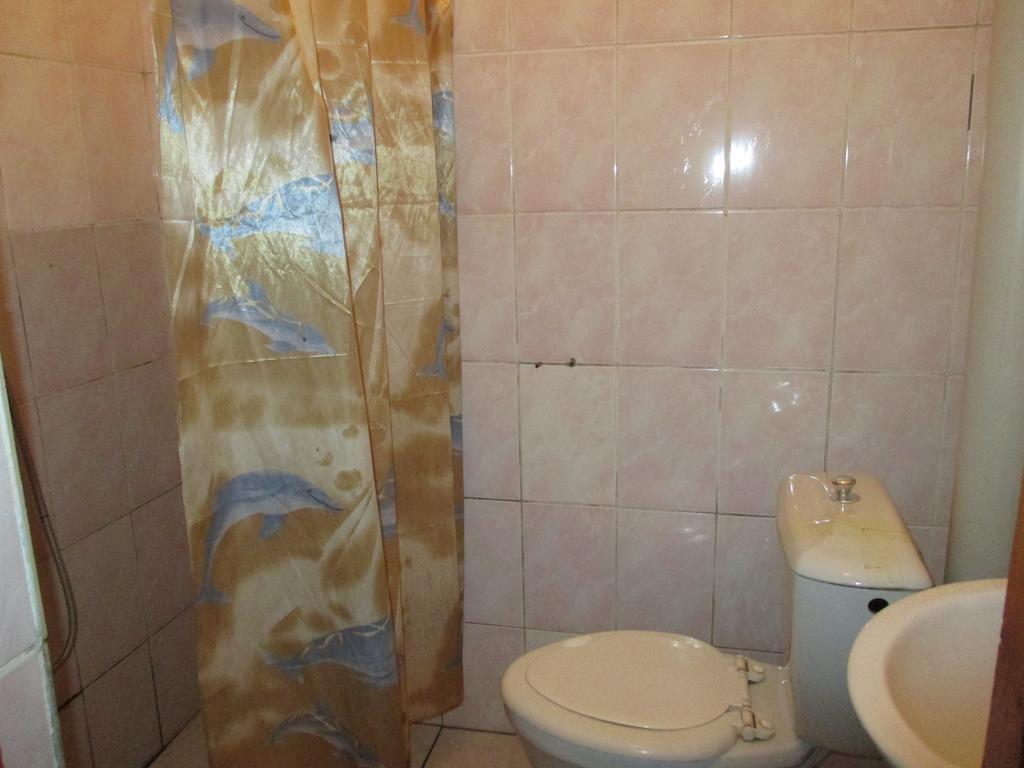 Otel Issyk-Kul Karakol Habitación foto