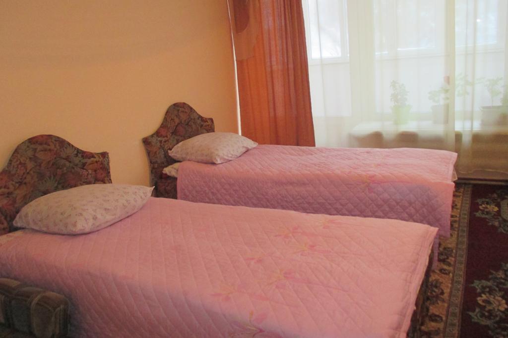 Otel Issyk-Kul Karakol Habitación foto