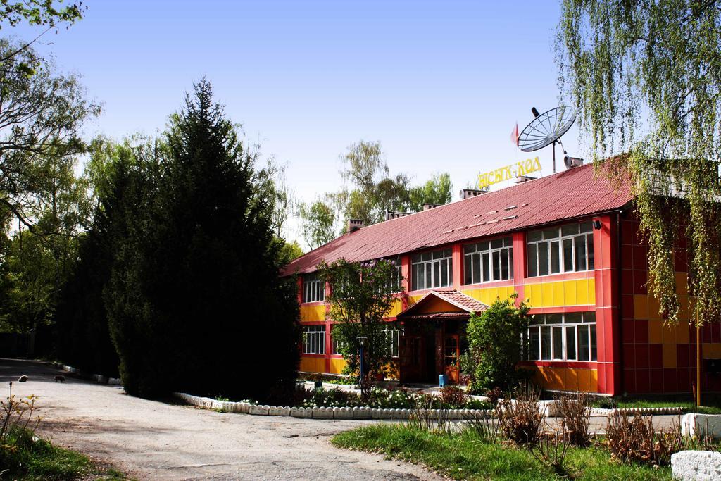 Otel Issyk-Kul Karakol Exterior foto
