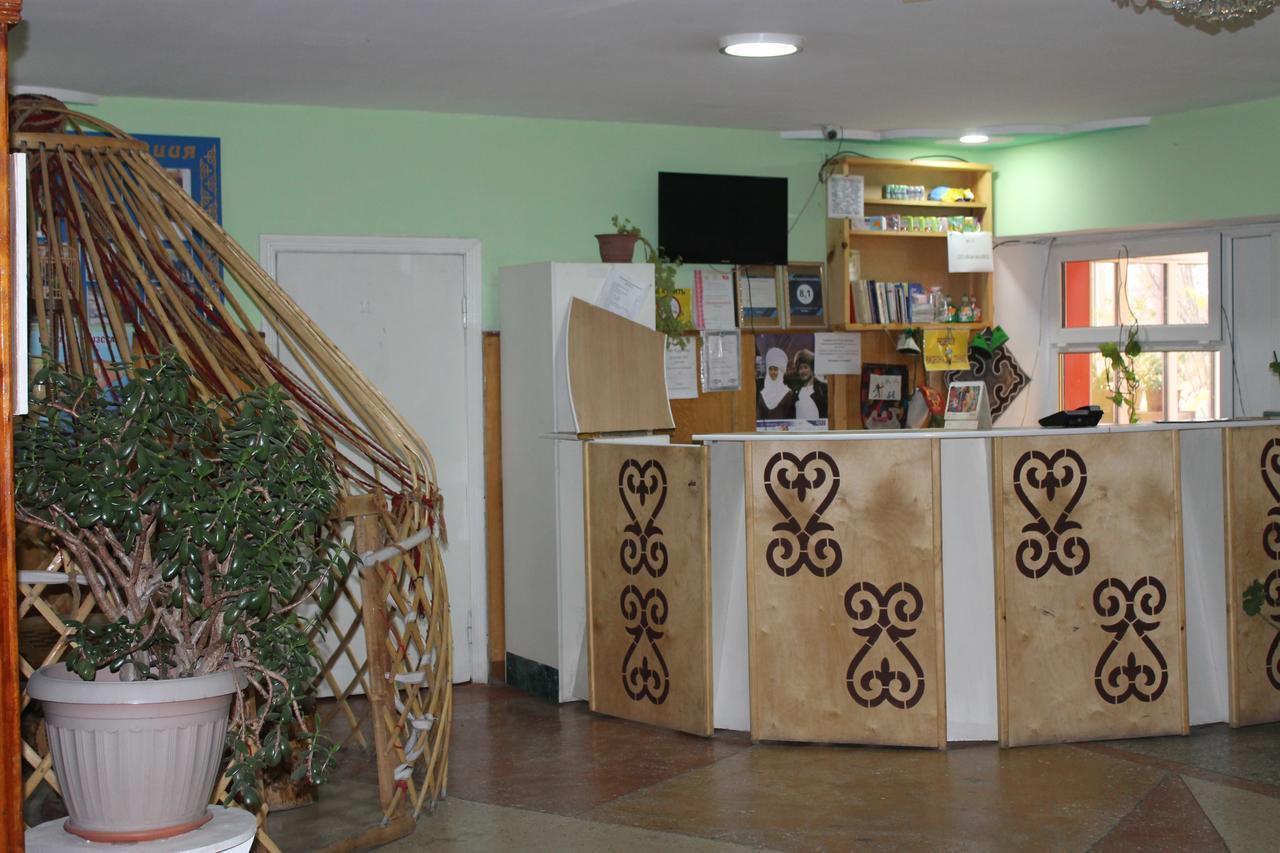 Otel Issyk-Kul Karakol Exterior foto