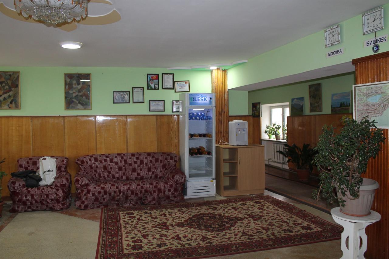 Otel Issyk-Kul Karakol Exterior foto